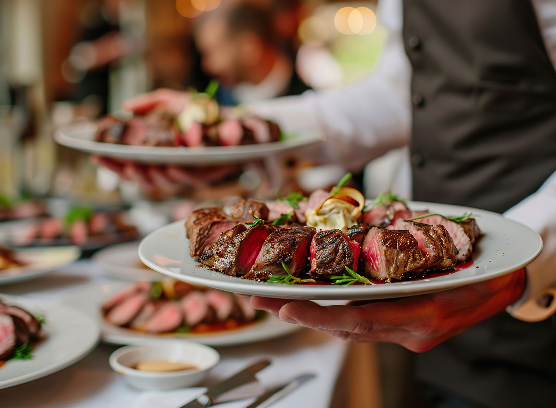 How to Choose the Right Catering Style for Your Event